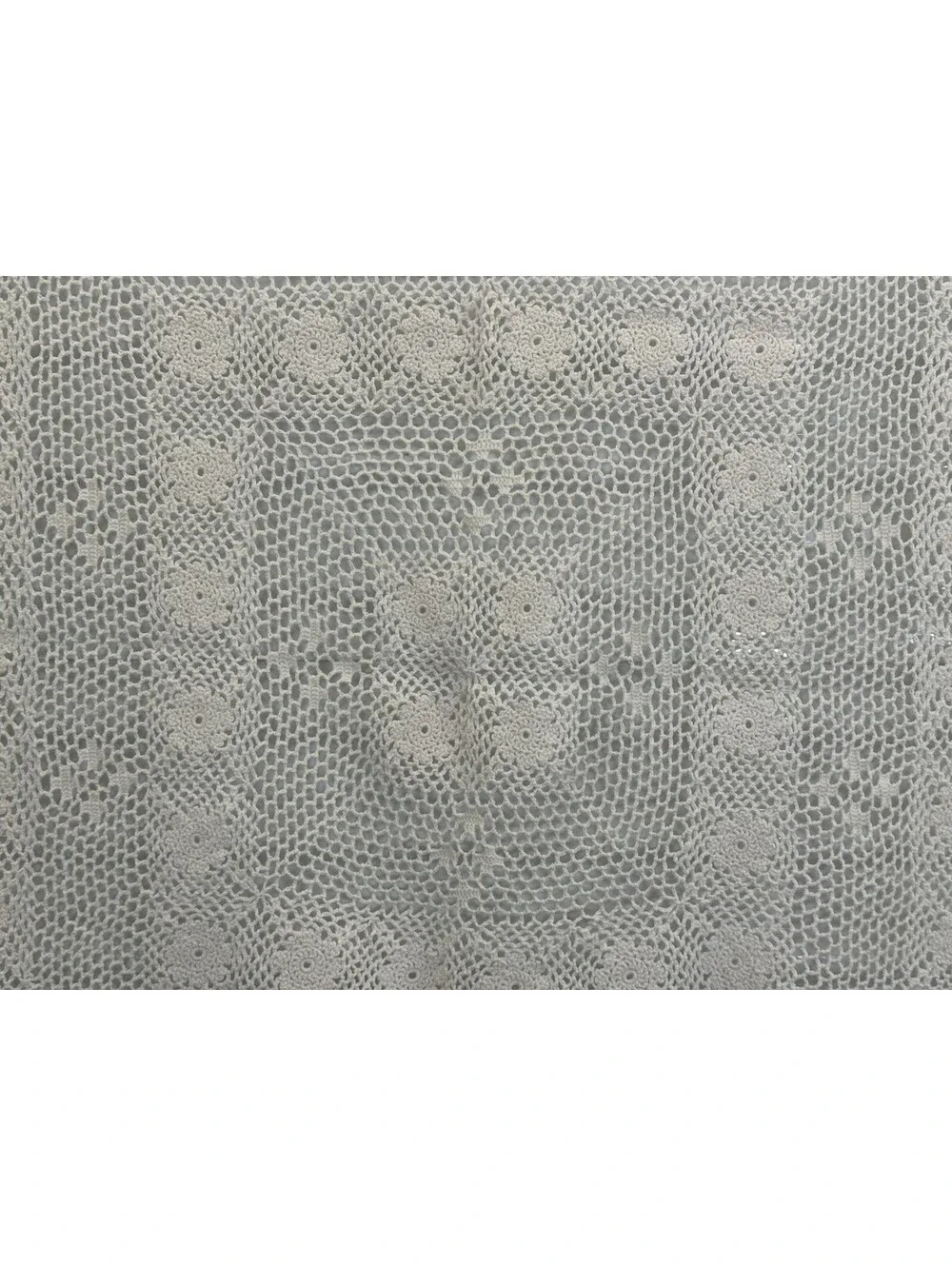 Vintage Crochet Tablecloth Topper Floral Pattern Cream White Scallop Edge 34x37